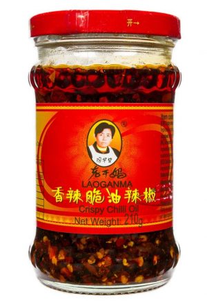 laoganma-crispy-chilli-oil-210g.jpg